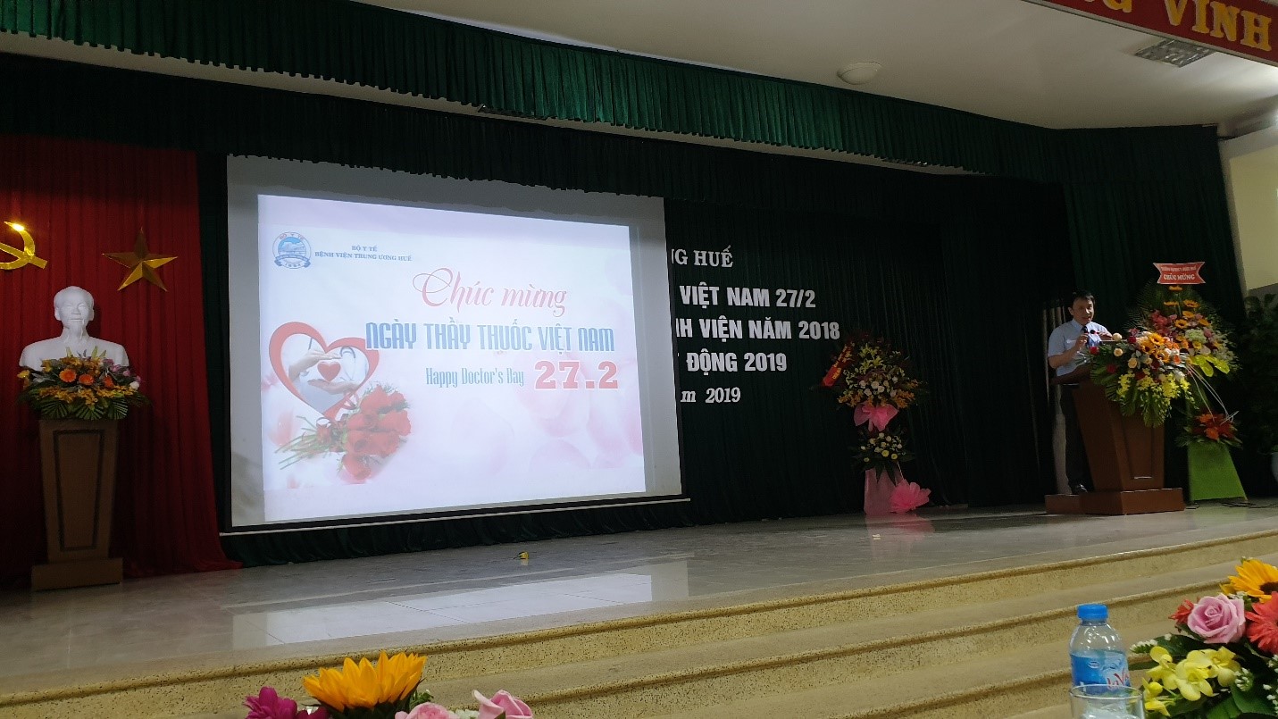 THAM DỰ LỄ KỶ NIỆM NGÀY THẦY THUỐC VIỆT NAM 27/2/2018 VÀ LÀM VIỆC VỚI BỆNH VIỆN TRUNG ƯƠNG HUẾ VỀ PHỐI HỢP, HỖ TRỢ TRIỂN KHAI KHÁM SỨC KHỎE, ĐIỀU TRỊ BỆNH NGHỀ NGHIỆP CHO NGƯỜI LAO ĐỘNG VÀ CỘNG ĐỒNG KHU VỰC MIỀN TRUNG T.T.Huế, 22/02/2019